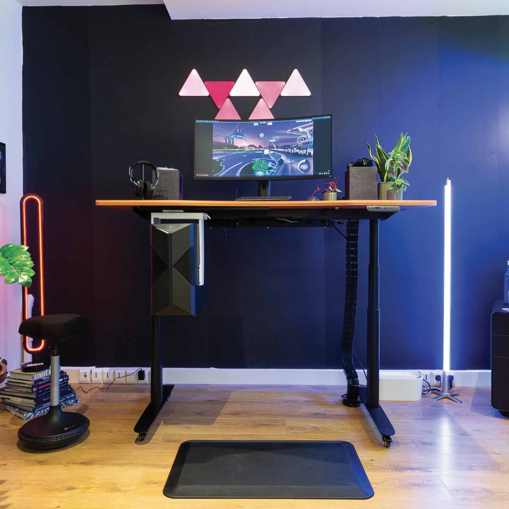 bureau assis debout dynamic CIRCLE SMOOTH noir coloris chene_ambiance