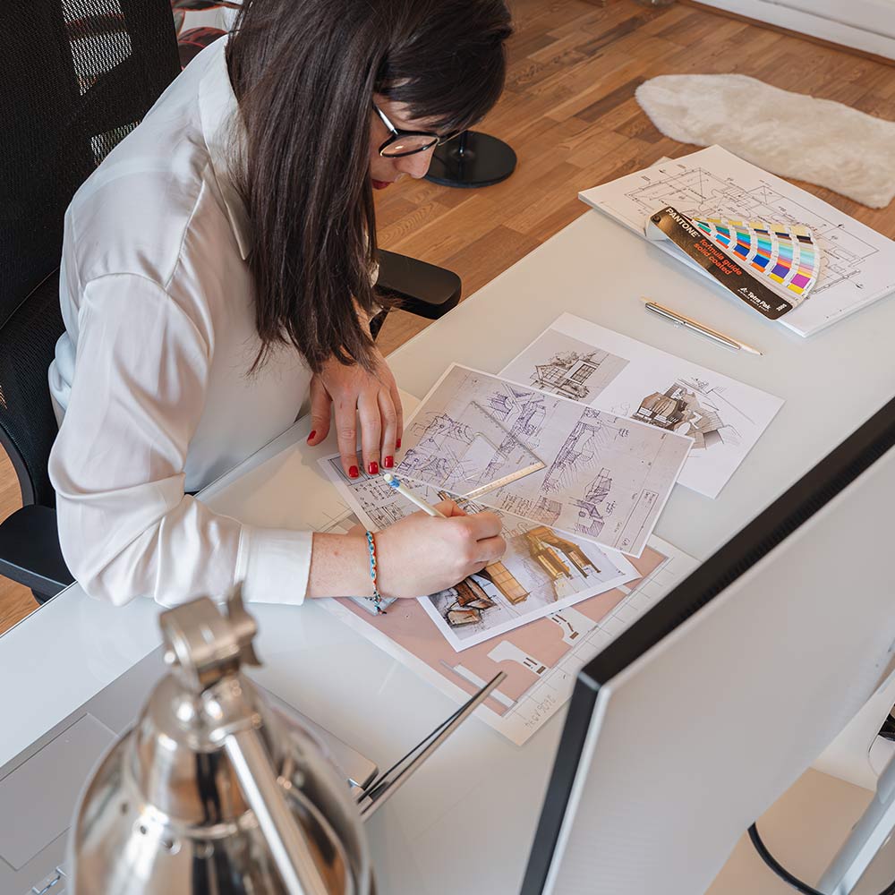 bureau assis debout en verre trempé blanc EXECUTIVE Kqueo